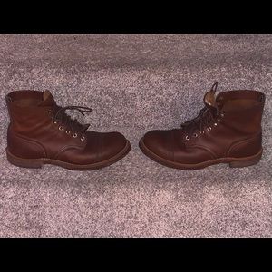 Red Wing Iron Ranger boots size 9 D